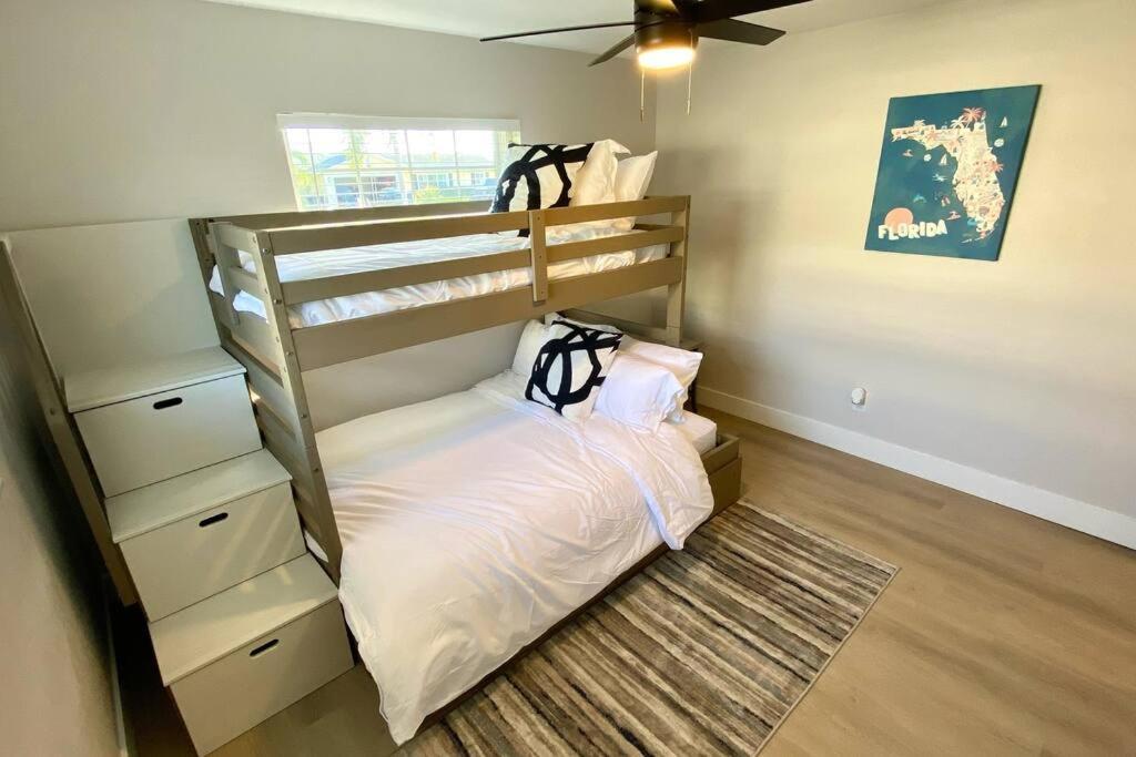 Сasa de vacaciones Waterfront Gulf Gateway: Pool/dock/grill/gameroom Fort Myers